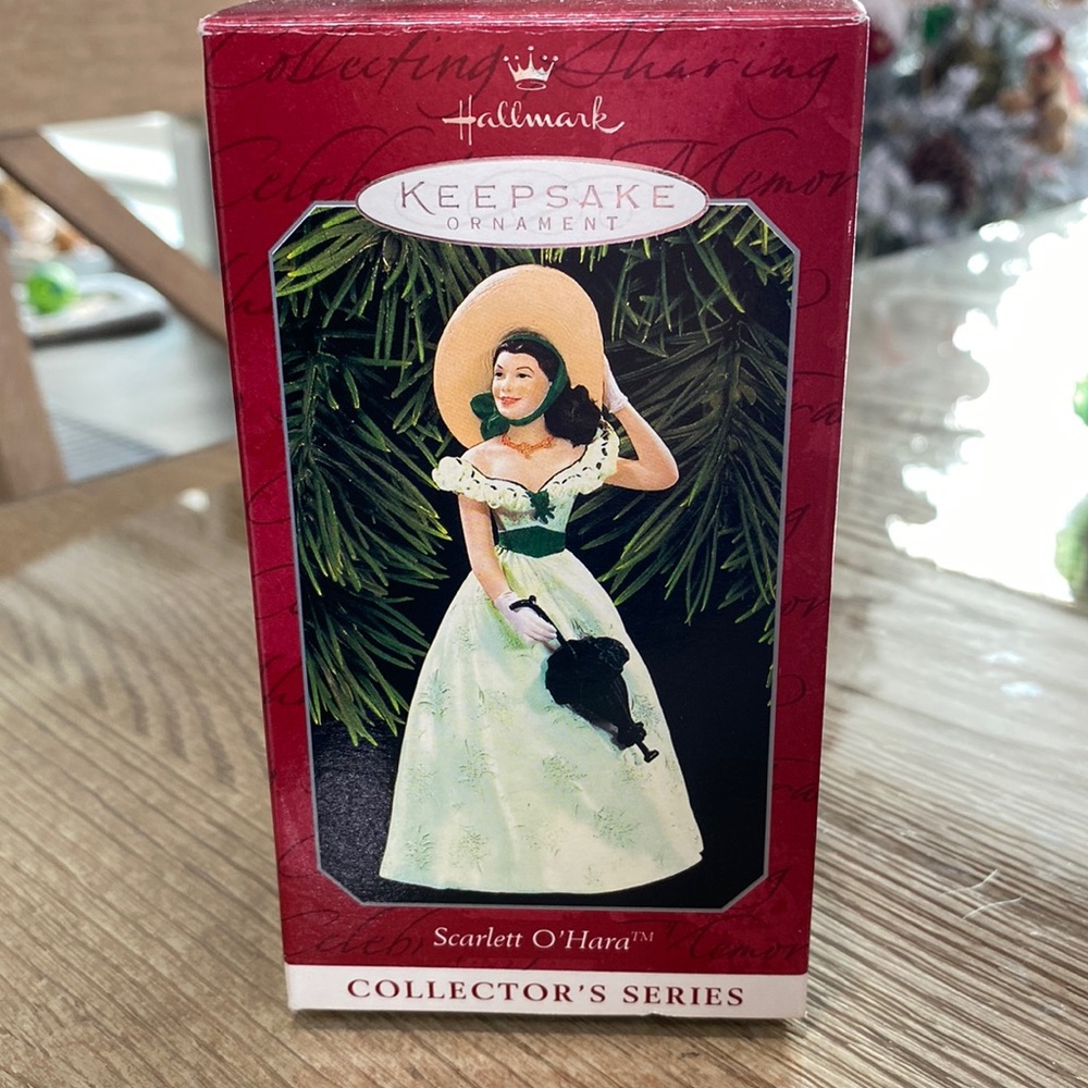 1998 Scarlett O'Hara Hallmark Keepsake ornament